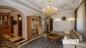 Дом 410м², 3-этажный, участок 14 сот.  