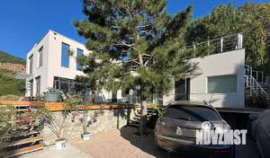 Коттедж 294м&sup2;, 2-этажный, участок 9 сот.  