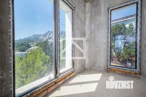 Дом 240м&sup2;, 3-этажный, участок 3 сот.  