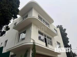 Дом 312м&sup2;, 3-этажный, участок 6 сот.  