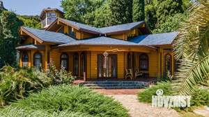 Дом 175м², 2-этажный, участок 16 сот.  