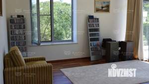 Дом 531м&sup2;, 3-этажный, участок 49 сот.  