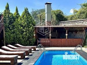 Дом 631м&sup2;, 4-этажный, участок 8 сот.  