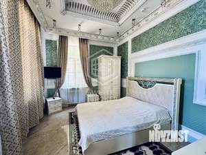 Дом 631м&sup2;, 4-этажный, участок 8 сот.  