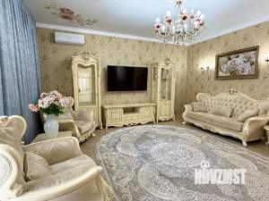 Дом 185м&sup2;, 2-этажный, участок 4 сот.  