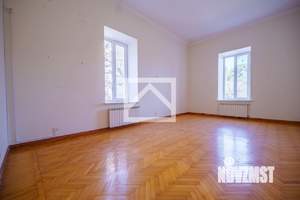 Дом 825м², 2-этажный, участок 31 сот.  