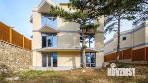 Дом 245м², 3-этажный, участок 5 сот.  