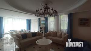 Коттедж 622м&sup2;, 3-этажный, участок 30 сот.  