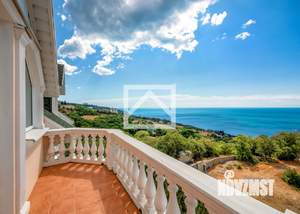 Дом 440м&sup2;, 4-этажный, участок 11 сот.  