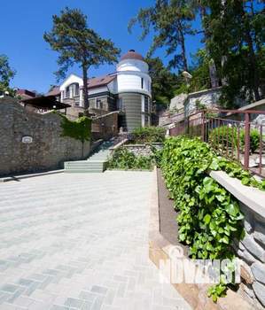 Дом 600м², 3-этажный, участок 12 сот.  