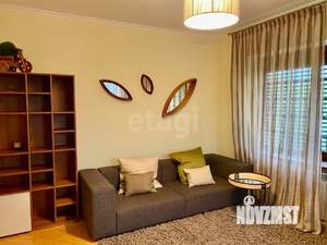 Дом 300м&sup2;, 3-этажный, участок 3 сот.  