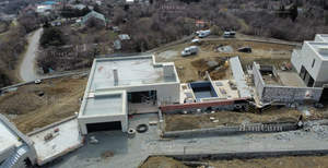 Дом 407м&sup2;, 2-этажный, участок 20 сот.  