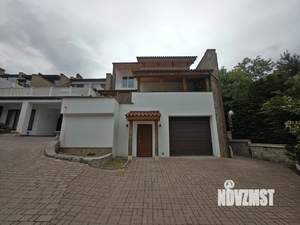 Дом 280м², 3-этажный, участок 5 сот.  