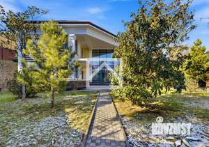 Дом 600м&sup2;, 2-этажный, участок 20 сот.  