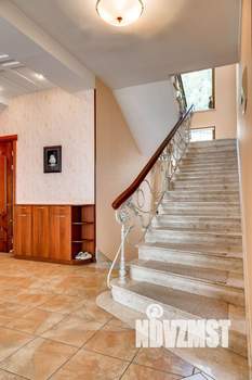 Дом 545м², 4-этажный, участок 10 сот.  