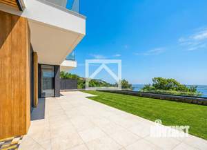 Коттедж 191м&sup2;, 2-этажный, участок 4 сот.  