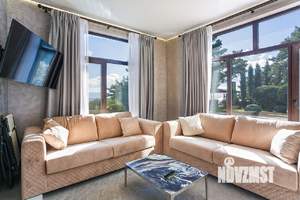 Дом 415м², 3-этажный, участок 29 сот.  