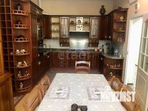 Дом 267м&sup2;, 3-этажный, участок 35 сот.  