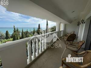 Дом 1700м&sup2;, 3-этажный, участок 13 сот.  