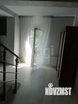 Дом 100м&sup2;, 3-этажный, участок 1 сот.  