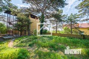 Дом 515м&sup2;, 3-этажный, участок 30 сот.  