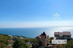 Дом 475м&sup2;, 3-этажный, участок 4 сот.  