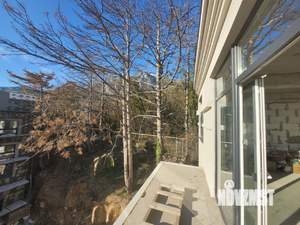 Коттедж 245м&sup2;, 3-этажный, участок 5 сот.  