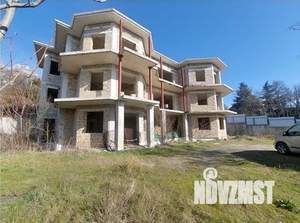 Коттедж 710м&sup2;, 3-этажный, участок 9 сот.  