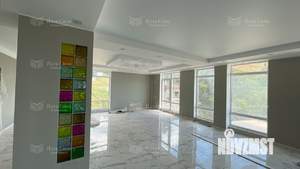 Дом 850м&sup2;, 4-этажный, участок 23 сот.  