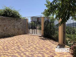 Дом 222м&sup2;, 3-этажный, участок 2 сот.  