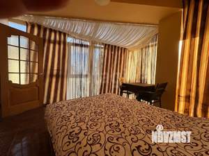 Дом 300м², 3-этажный, участок 4 сот.  