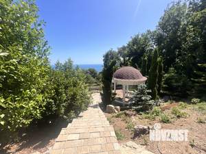 Дом 300м&sup2;, 3-этажный, участок 20 сот.  