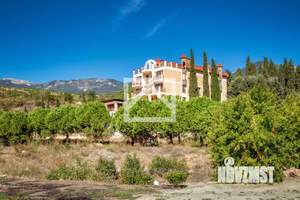 Дом 1802м², 5-этажный, участок 31 сот.  