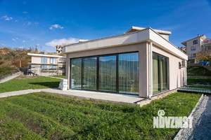 Дом 2150м², 3-этажный, участок 36 сот.  