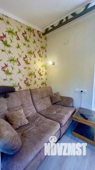 Дом 192м², 3-этажный, участок 4 сот.  