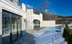 Дом 322м&sup2;, 3-этажный, участок 7 сот.  