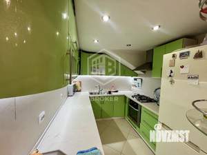 Дом 150м&sup2;, 3-этажный, участок 4 сот.  