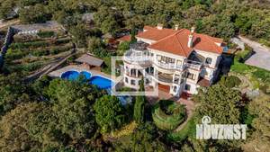 Дом 528м&sup2;, 3-этажный, участок 45 сот.  