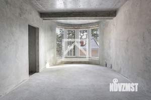 Дом 300м&sup2;, 3-этажный, участок 11 сот.  