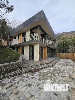 Дом 175м&sup2;, 2-этажный, участок 6 сот.  