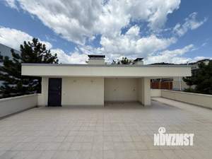 Дом 350м&sup2;, 2-этажный, участок 5 сот.  