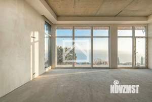 Дом 229м&sup2;, 2-этажный, участок 6 сот.  