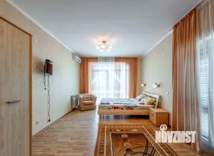 Дом 746м&sup2;, 4-этажный, участок 10 сот.  