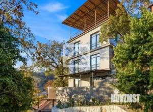 Дом 289м&sup2;, 3-этажный, участок 5 сот.  