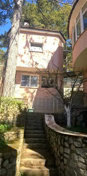 Дом 229м&sup2;, 3-этажный, участок 4 сот.  