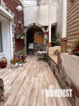 Дом 266м², 2-этажный, участок 1 сот.  