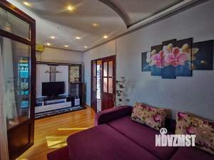 Дом 250м², 3-этажный, участок 3 сот.  