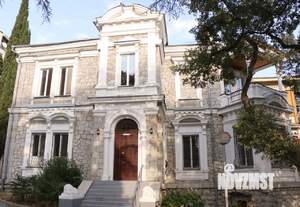 Дом 825м&sup2;, 3-этажный, участок 31 сот.  