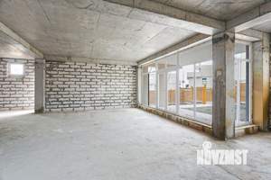 Дом 368м², 3-этажный, участок 6 сот.  