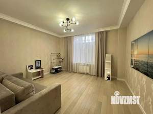 Дом 357м&sup2;, 3-этажный, участок 9 сот.  